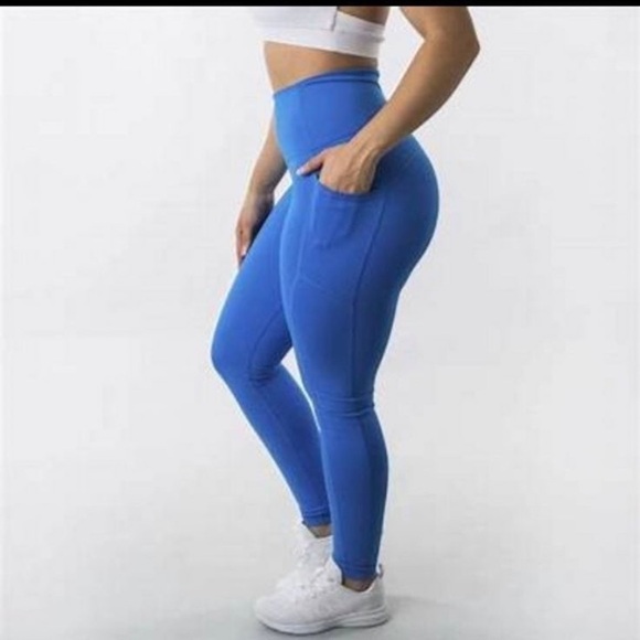 BuffBunny Luna Pocket Legging- light blue - Picture 2 of 7